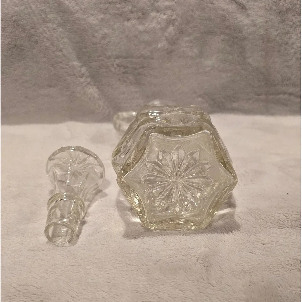 Vintage Anchor Hocking Star of David Clear Pressed Glass Cruet with Stopper 7.5
